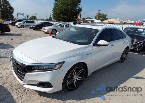 2022 Honda Accord Hybrid Touring z USA, uszkodzony, nr VIN 1HGCV3F98NA022353